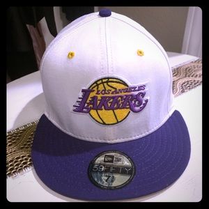 White LA Lakers NewEra hat 7 3/8